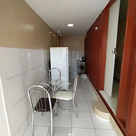 Container Lb Com Garagem Para Carros De Ate 4,5M Apartment Boa Vista  Exterior photo