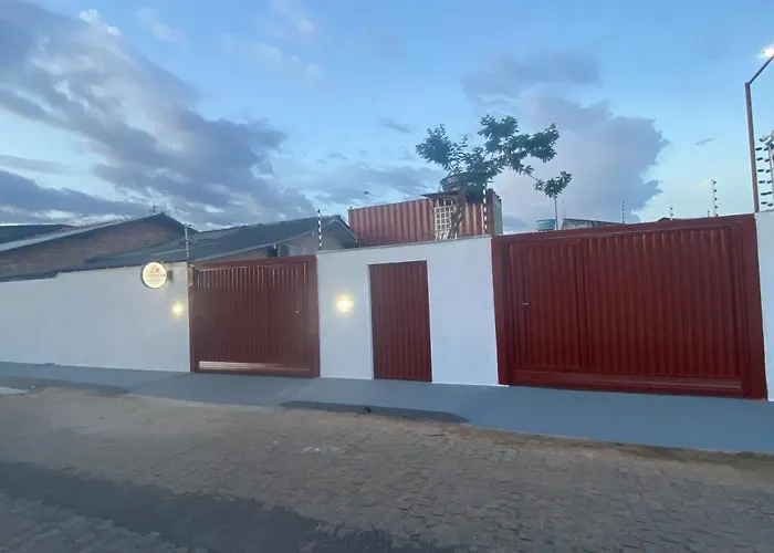 Container Lb Com Garagem Para Carros De Ate 4,5M